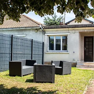 Maisonnette Avec Jardin, Parc Du Chêne Bron